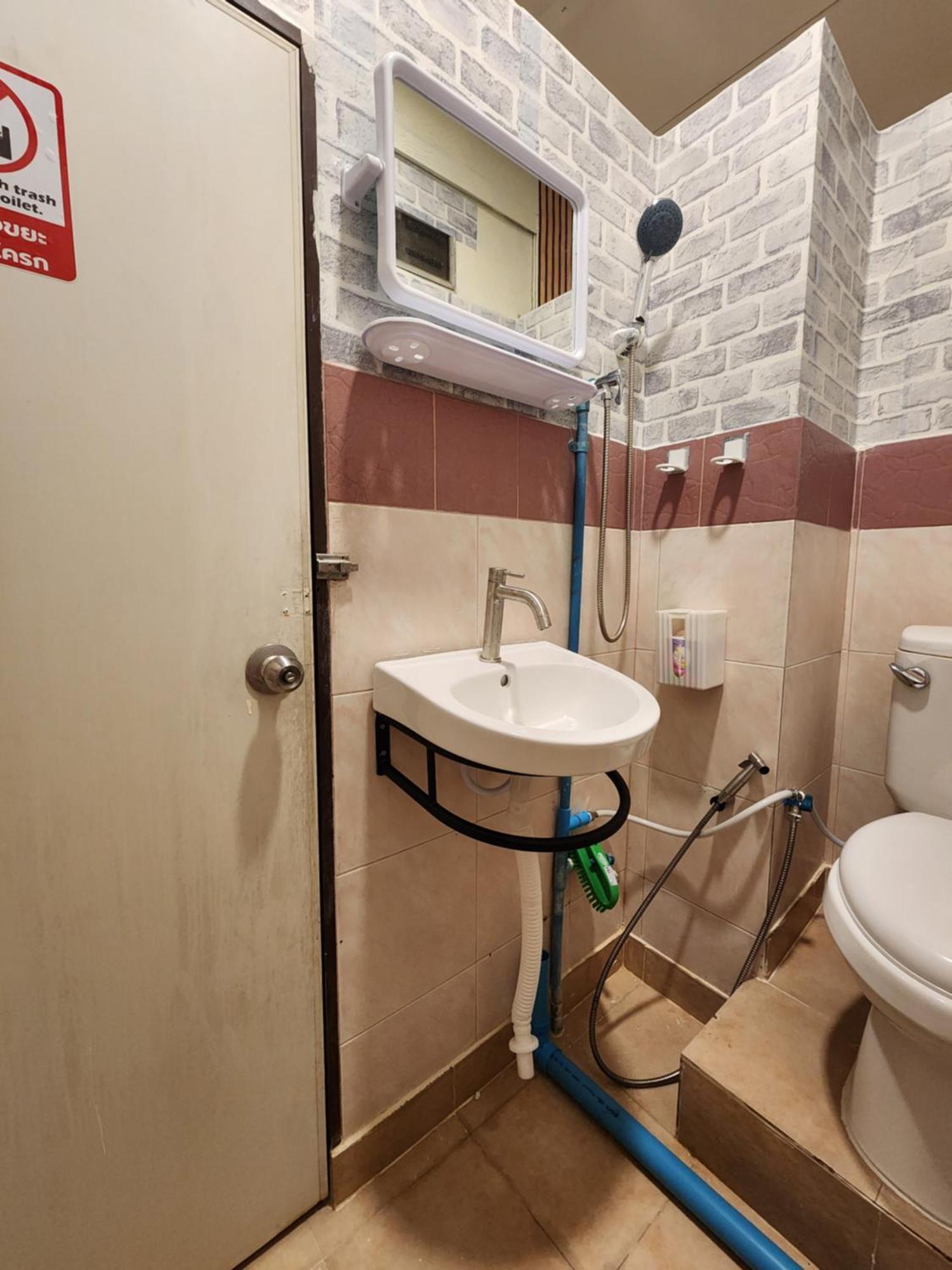 205-olan Place Homely Free Wi-fi And Near Bts Line Appartement Bangkok
